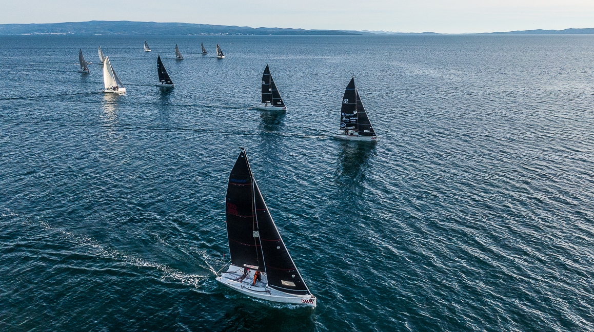 Prvenstvo Hrvatske •「Melges 24」 • Prvi dan